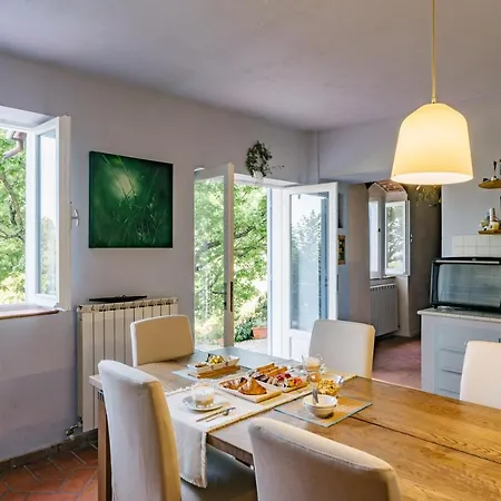 Caterina E L'indaco 3* Sarzana