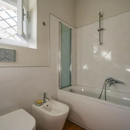 Caterina E L'indaco Sarzana